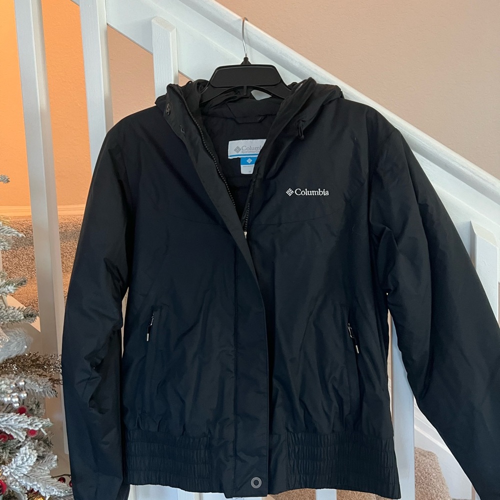 Columbia Insulted Woman’s Jacket